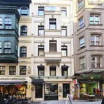 Excellent Galata Apartment *