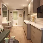 Excellent Galata Apartment