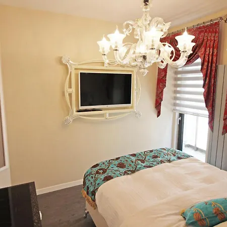 Excellent Galata Apartment